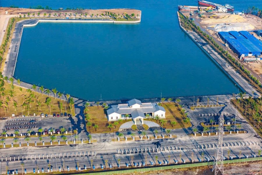 Vinhomes Royal Island