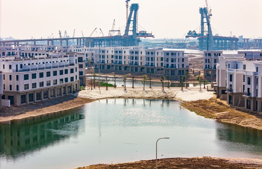 Vinhomes Royal Island