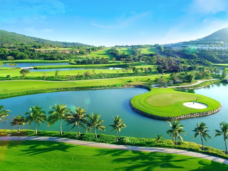 Vinhomes Royal Island