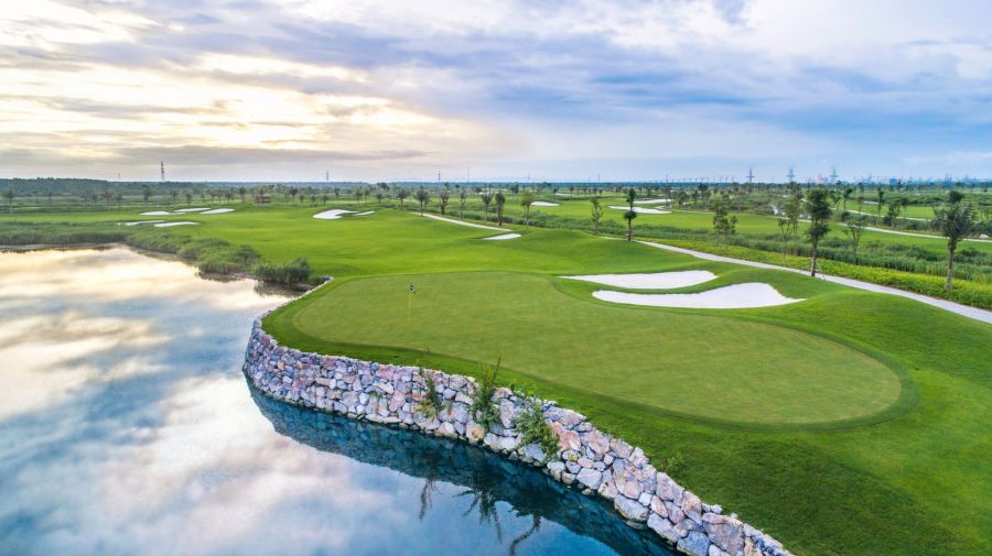 Vinhomes Royal Island