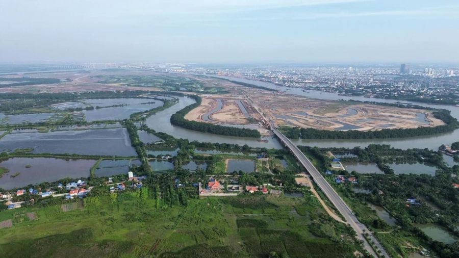 Vinhomes Royal Island